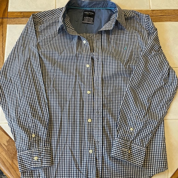Nautica Blue Checkered Button-Up Shirt - Picture 1 of 9